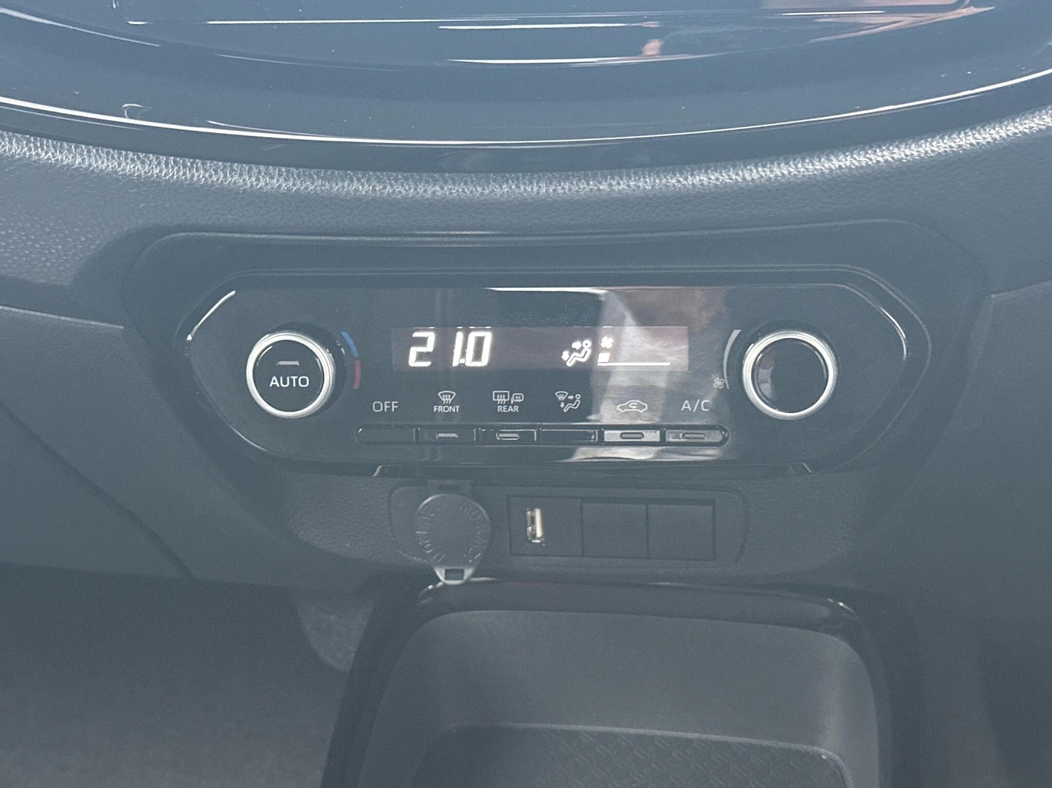 Used Toyota Aygo X 2023 for sale - 76381511: Photo 21