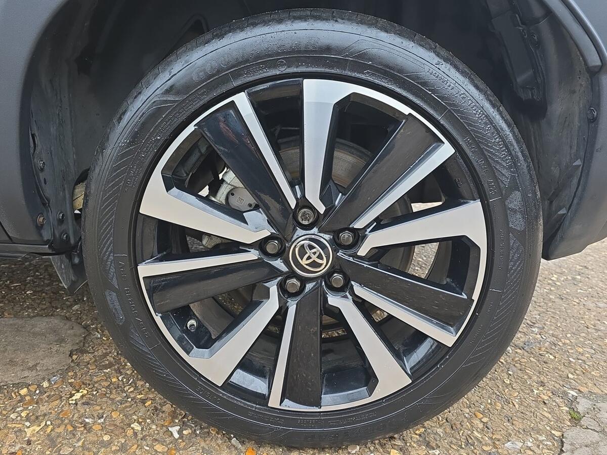 Used Toyota Yaris Cross 2022 for sale - 77013602: Photo 15