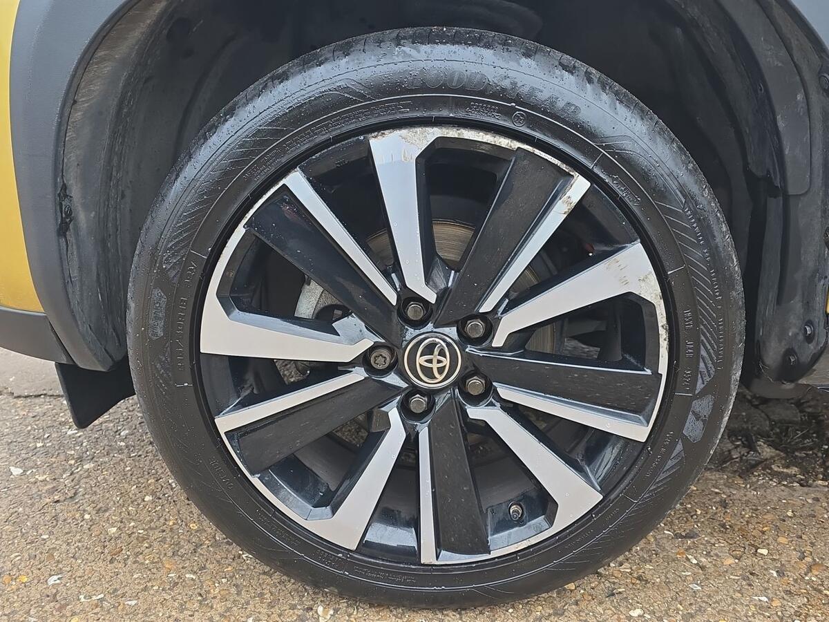 Used Toyota Yaris Cross 2022 for sale - 77013602: Photo 17