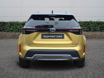 Used Toyota Yaris Cross 2022 for sale - 77013602: Photo