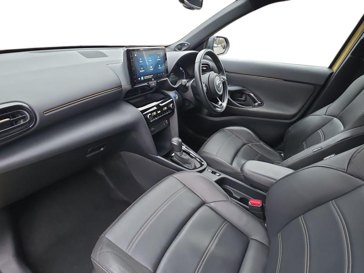 Used Toyota Yaris Cross 2022 for sale - 77013602: Photo 7