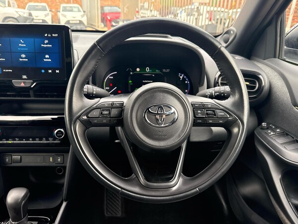 Used Toyota Yaris Cross 2022 for sale - 76043972: Photo 6