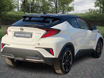 Used Toyota C-HR 2023 for sale - 75624698: Photo