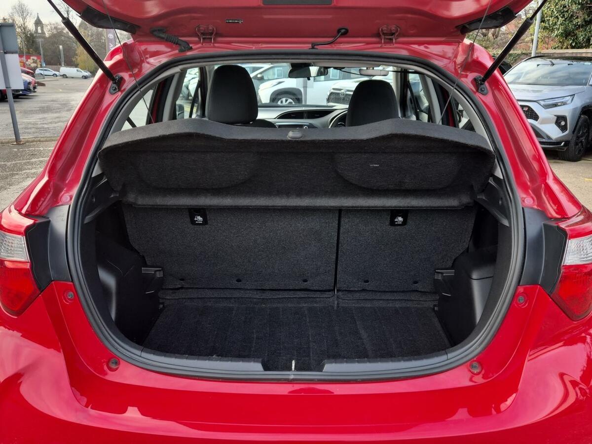 Used Toyota Yaris 2019 for sale - 76937232: Photo 10