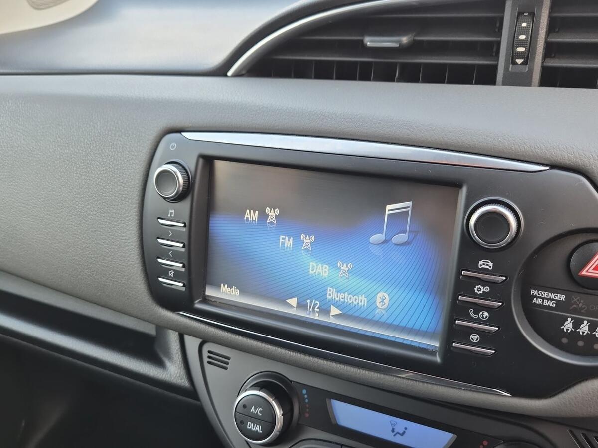 Used Toyota Yaris 2019 for sale - 76937232: Photo 11