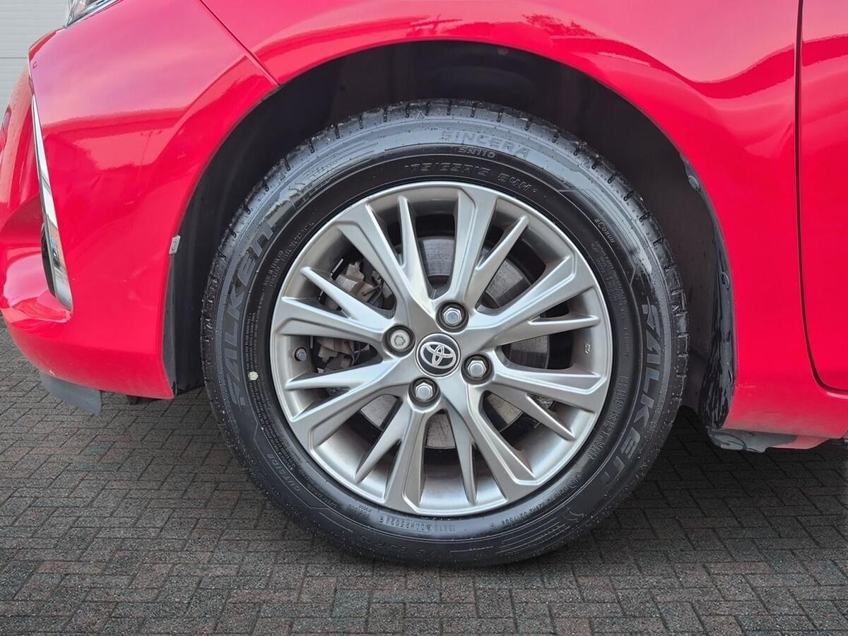 Used Toyota Yaris 2019 for sale - 76937232: Photo 6