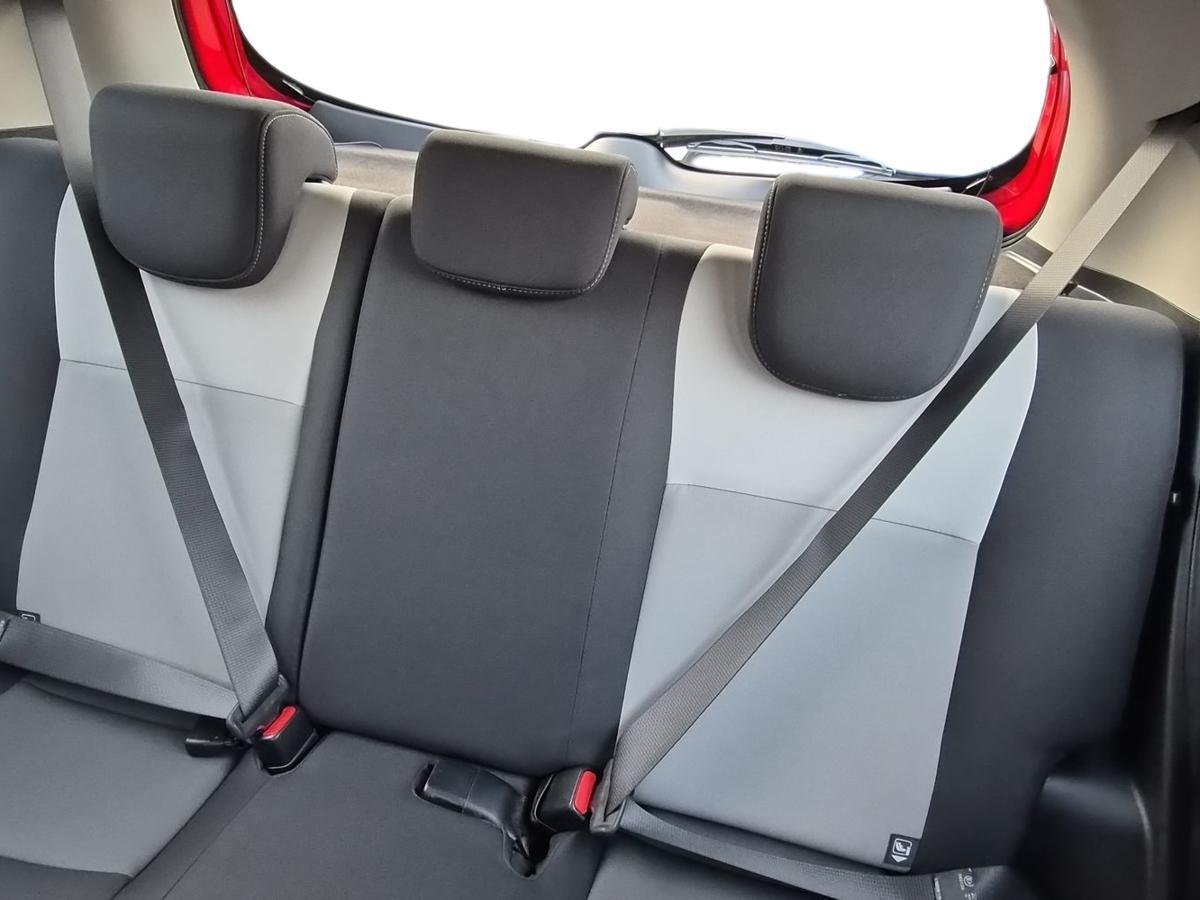 Used Toyota Yaris 2019 for sale - 76937232: Photo 9