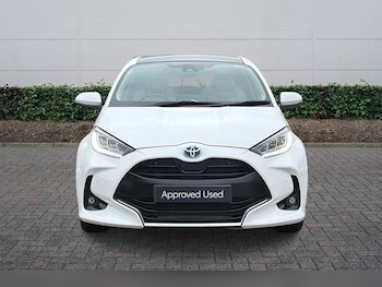 Used Toyota Yaris 2021 for sale - 77307051: Photo
