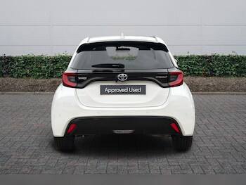 Used Toyota Yaris 2021 for sale - 77307051: Photo