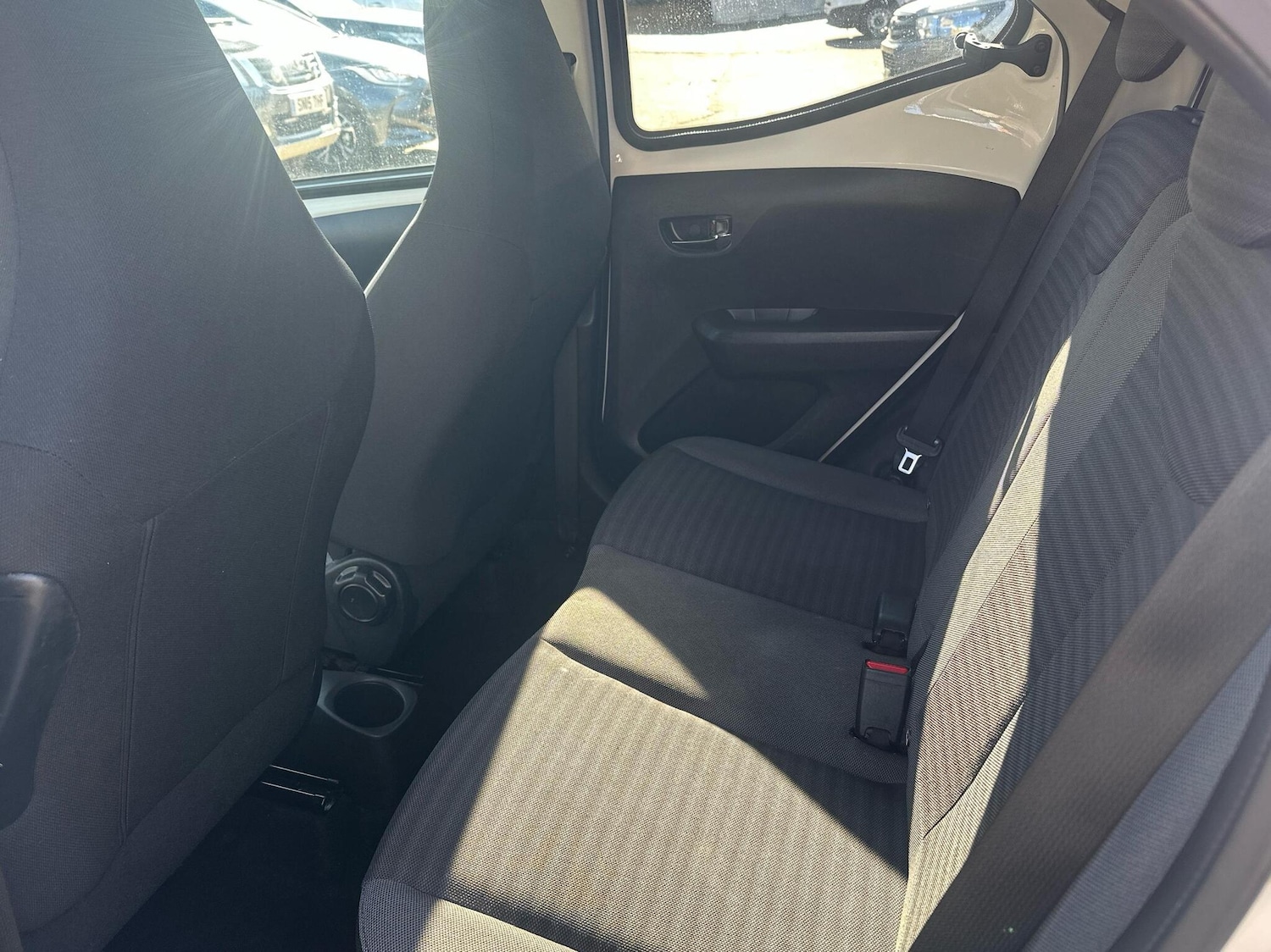 Used Toyota AYGO 2018 for sale - 76044007: Photo 12