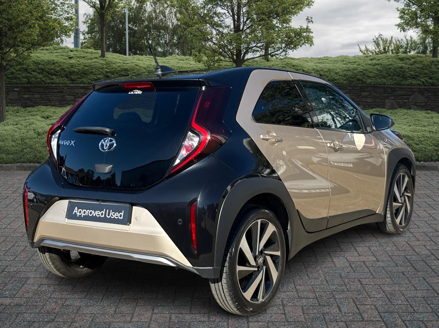 Used Toyota Aygo X 2022 for sale - 76168380: Photo 2