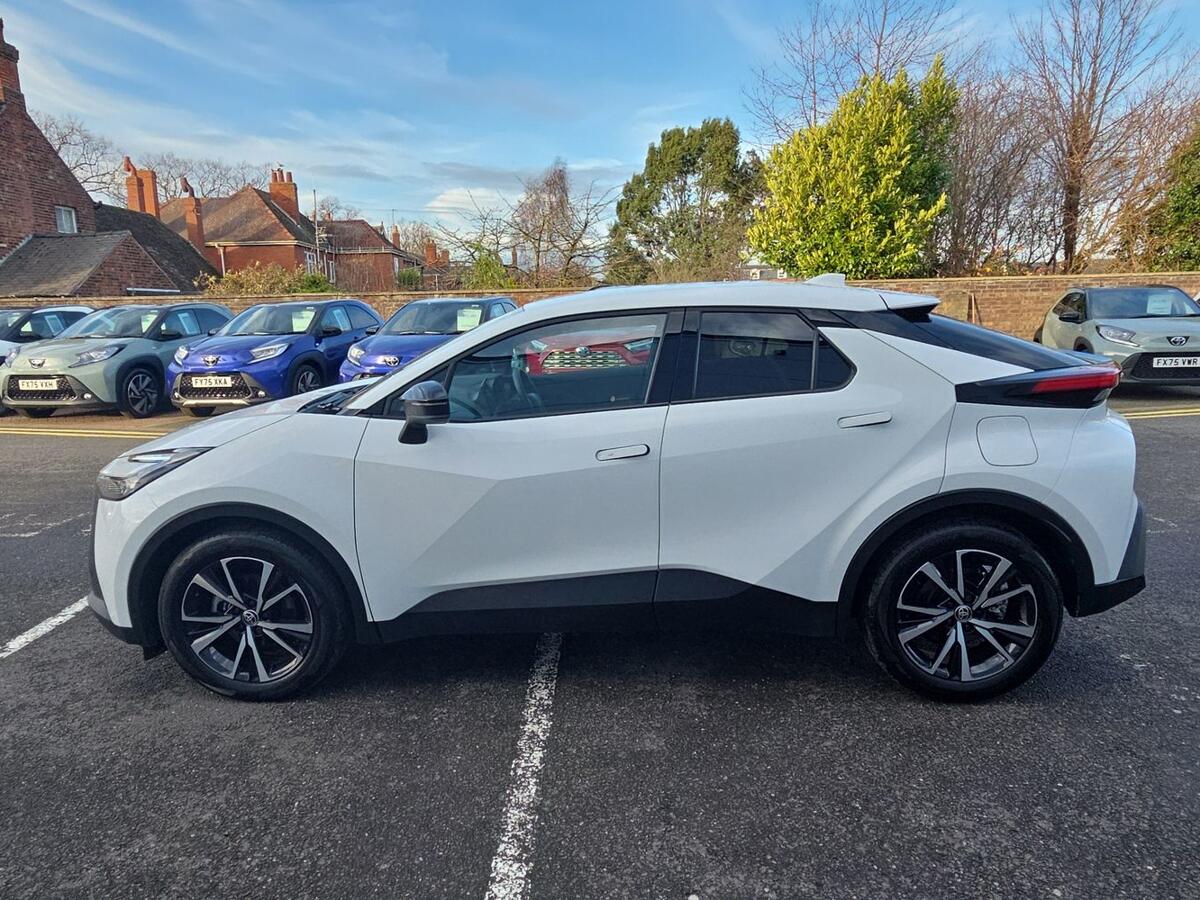 Used Toyota C-HR 2024 for sale - 76937263: Photo 14