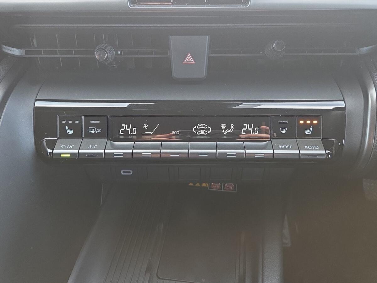 Used Toyota C-HR 2024 for sale - 76937263: Photo 20