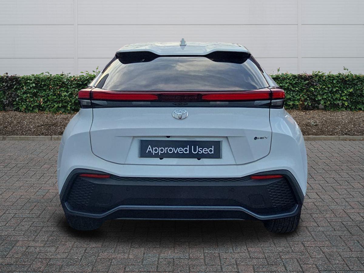 Used Toyota C-HR 2024 for sale - 76937263: Photo 4