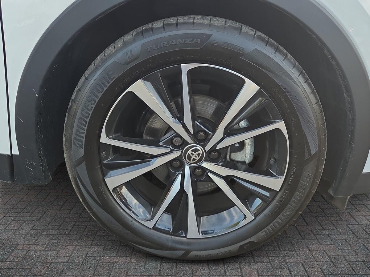 Used Toyota C-HR 2024 for sale - 76937263: Photo 6