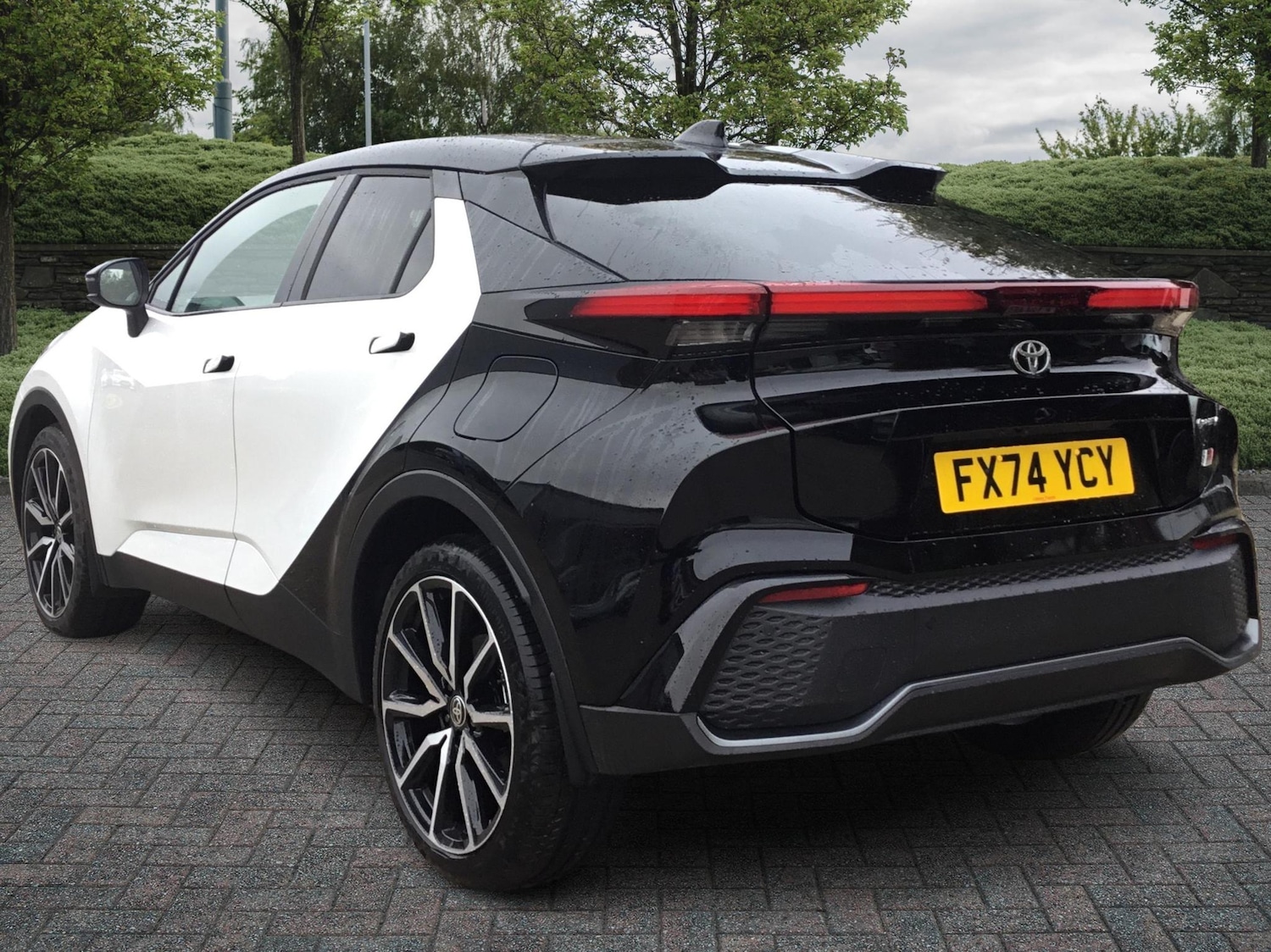 Used Toyota C-HR 2024 for sale - 76168386: Photo 4