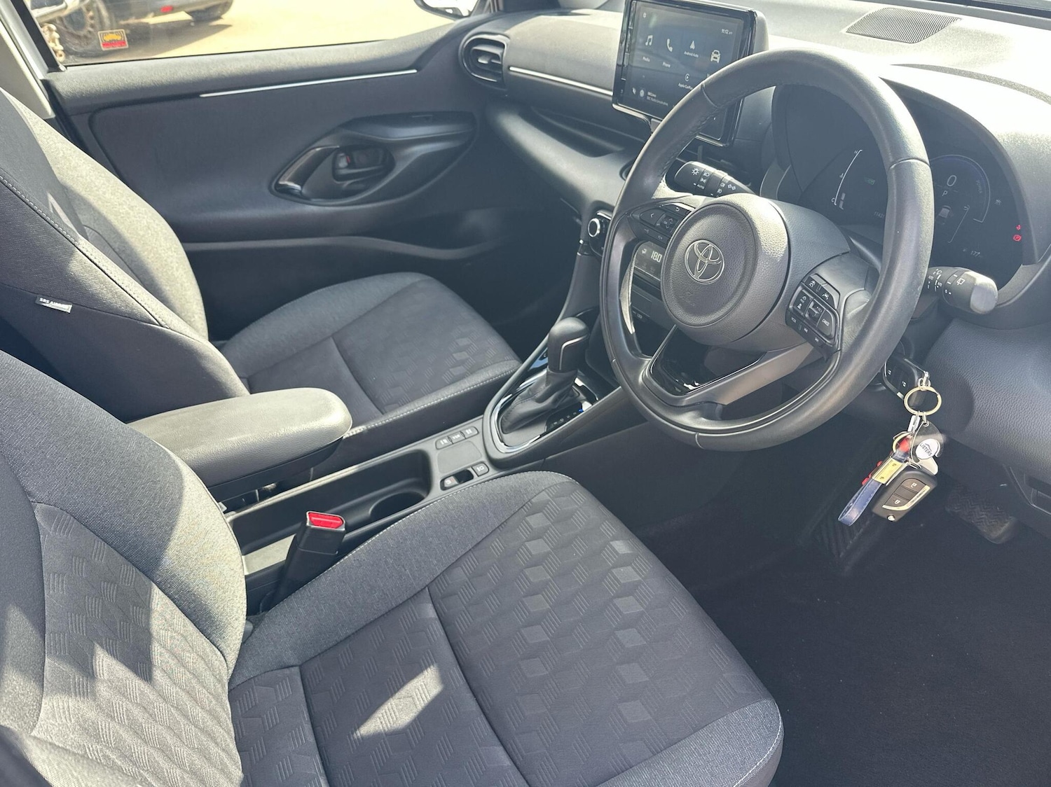Used Toyota Yaris 2024 for sale - 76086084: Photo 11