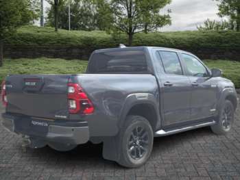 Used Toyota Hilux 2023 for sale - 74619573: Photo