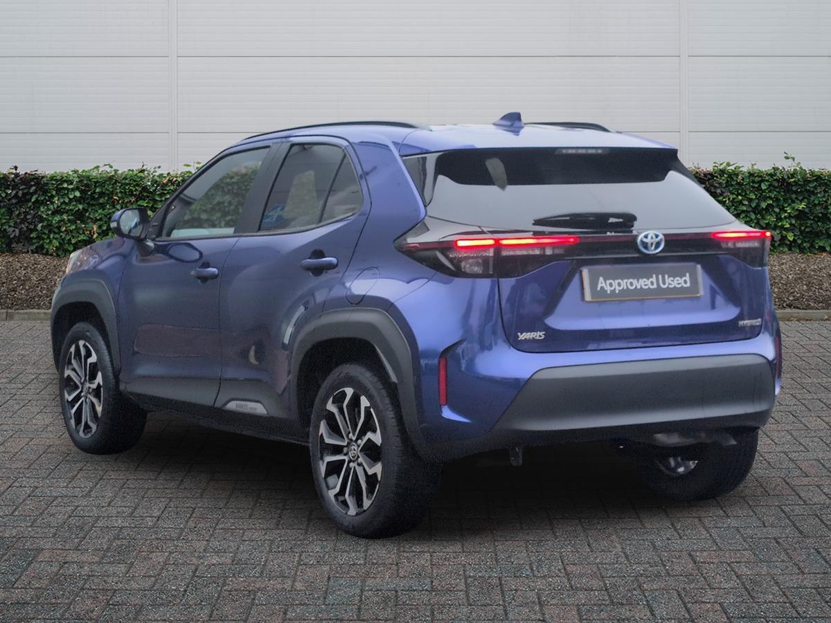 Used Toyota Yaris 2023 for sale - 77239275: Photo 2