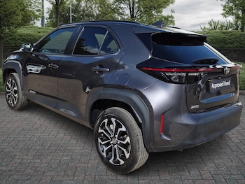 Used Toyota Yaris 2024 for sale - 75929447: Photo