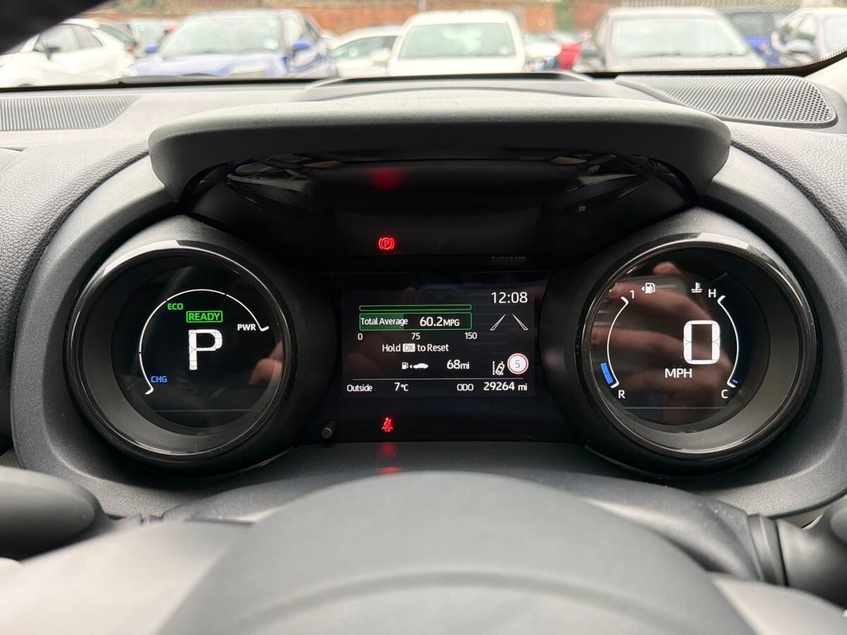 Used Toyota Yaris 2021 for sale - 77575933: Photo 13