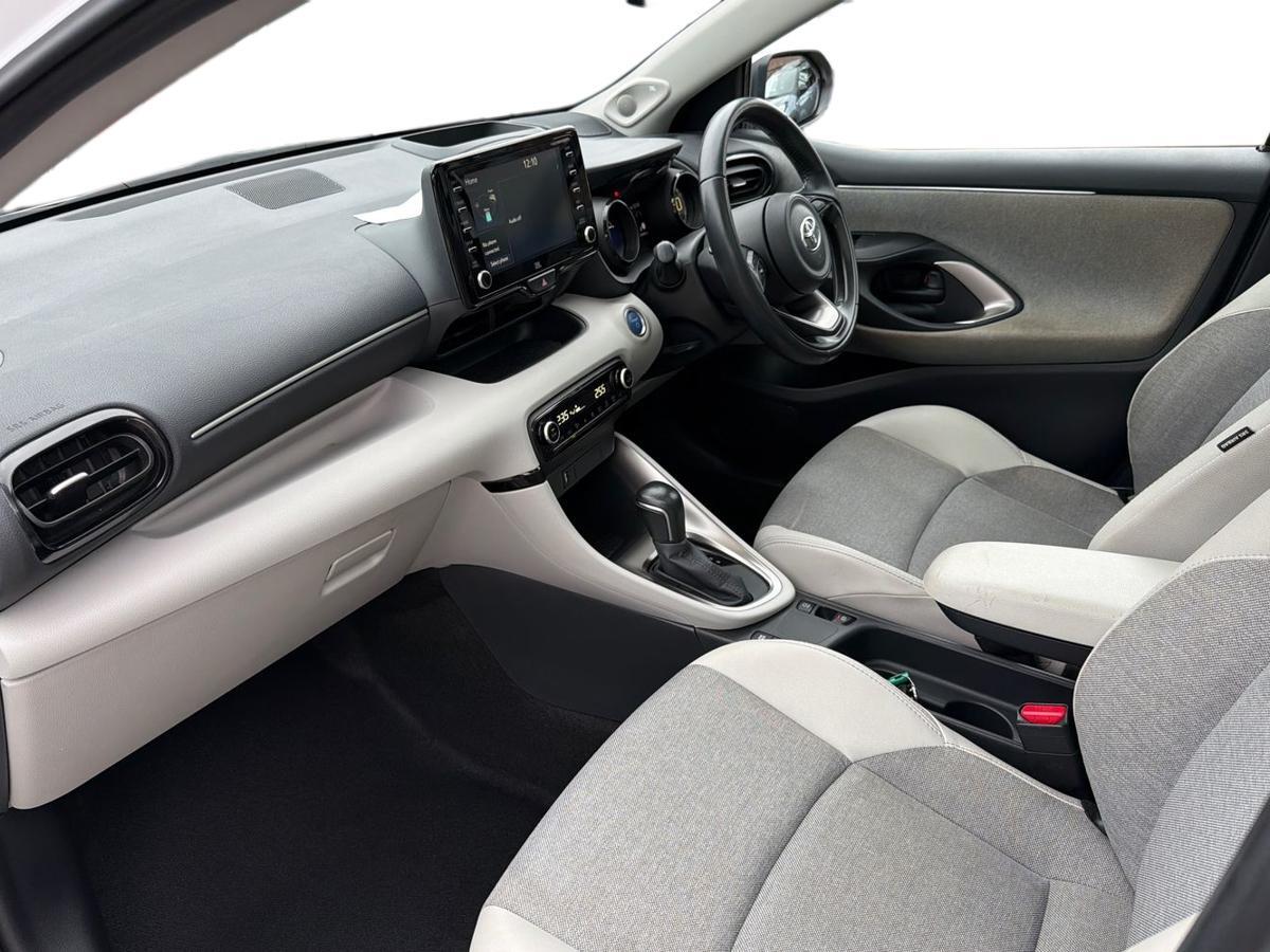 Used Toyota Yaris 2021 for sale - 77575933: Photo 7