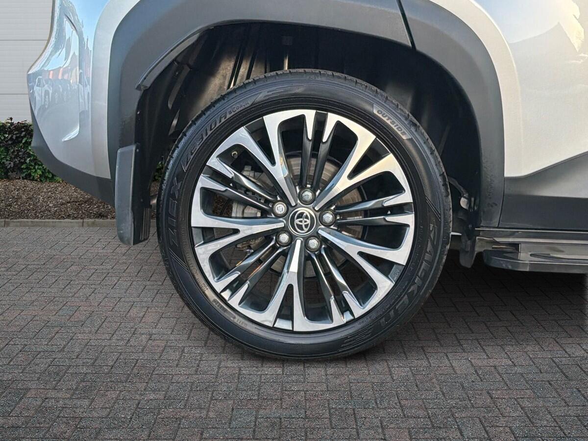 Used Toyota Yaris Cross 2023 for sale - 77124614: Photo 6