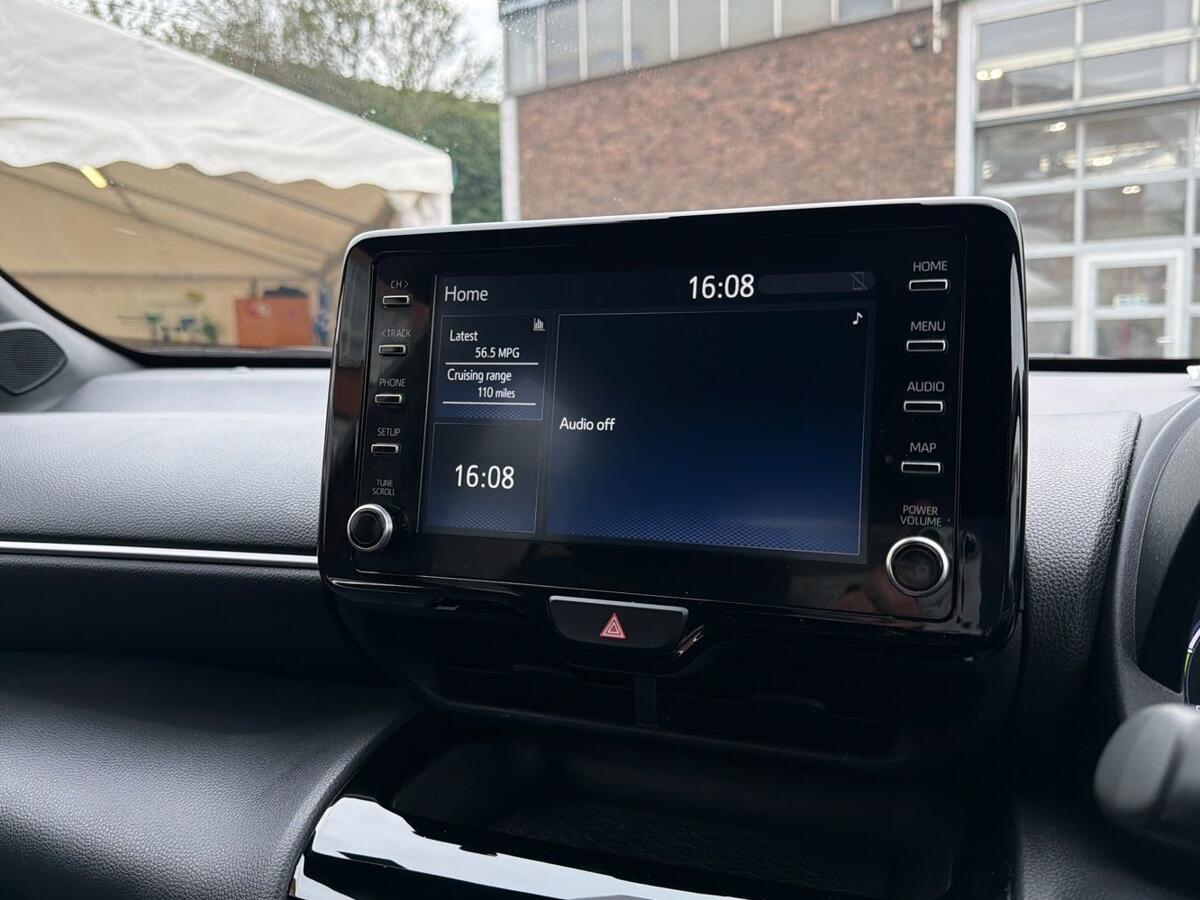 Used Toyota Yaris Cross 2023 for sale - 77994856: Photo 11