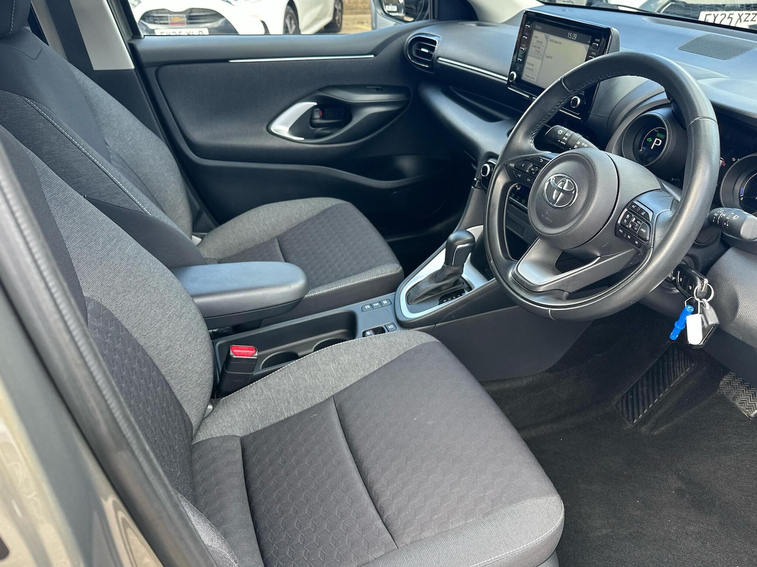 Used Toyota Yaris 2022 for sale - 76500888: Photo 11