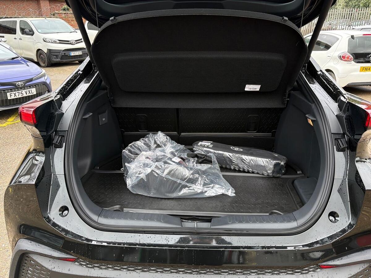 Used Toyota C-HR 2025 for sale - 77512169: Photo 10