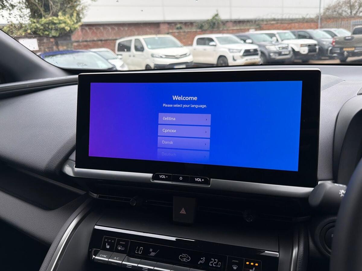 Used Toyota C-HR 2025 for sale - 77512169: Photo 11