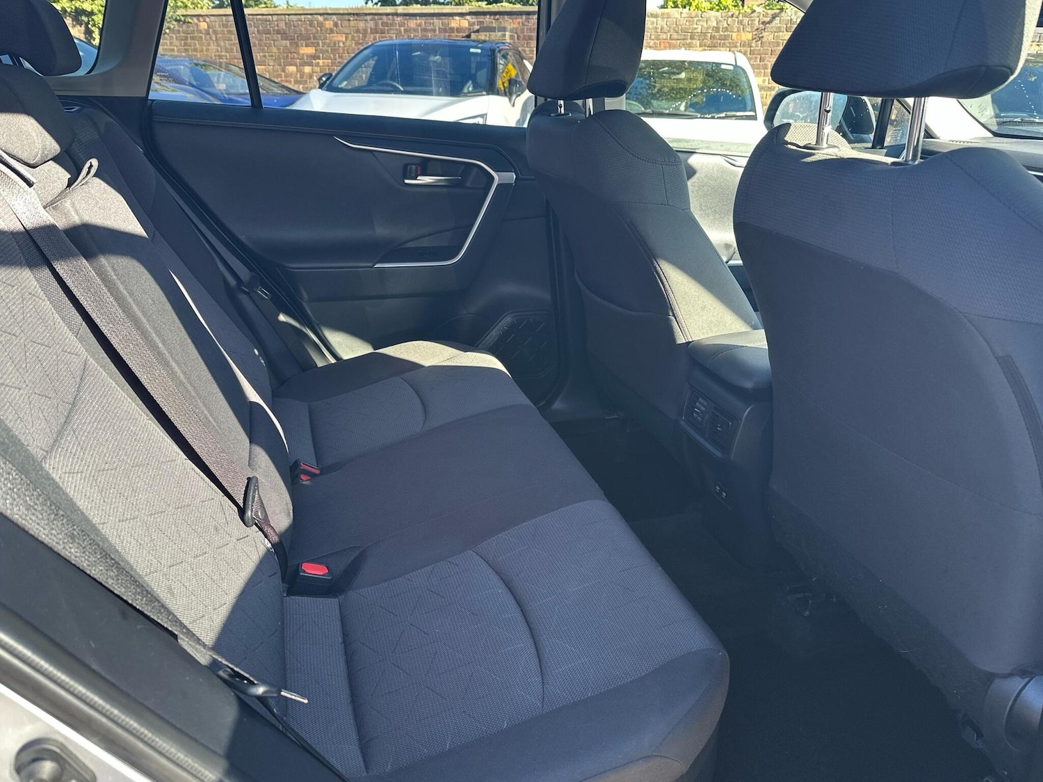 Used Toyota RAV4 2020 for sale - 76017668: Photo 13