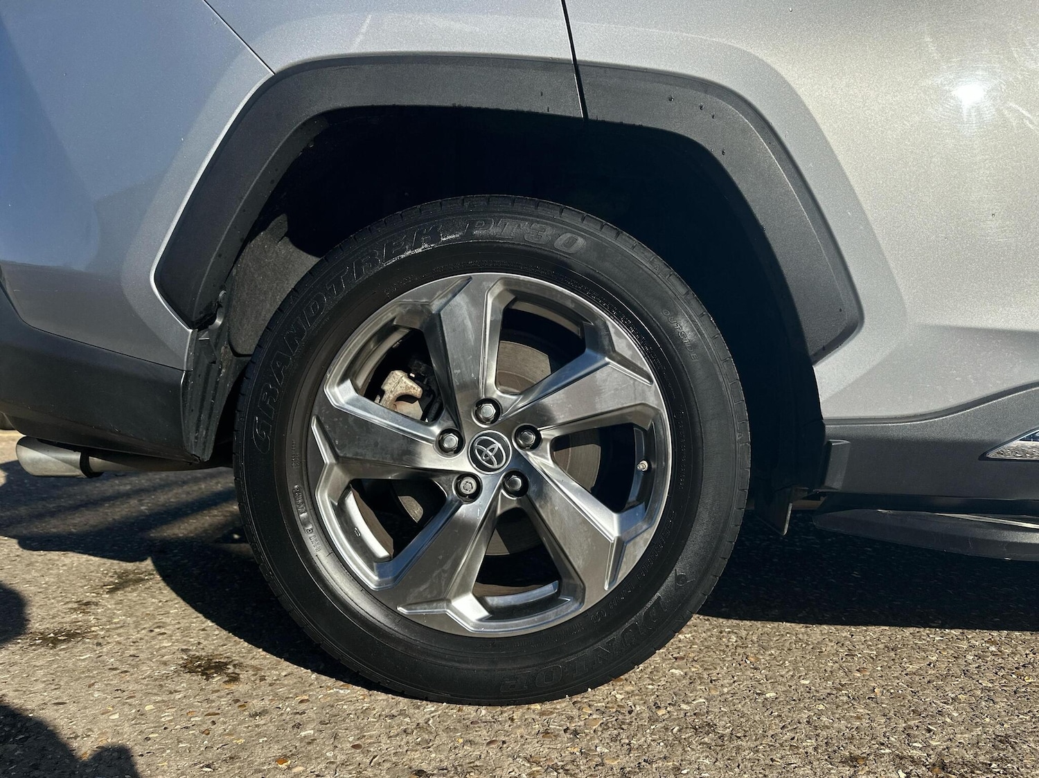 Used Toyota RAV4 2020 for sale - 76017668: Photo 18