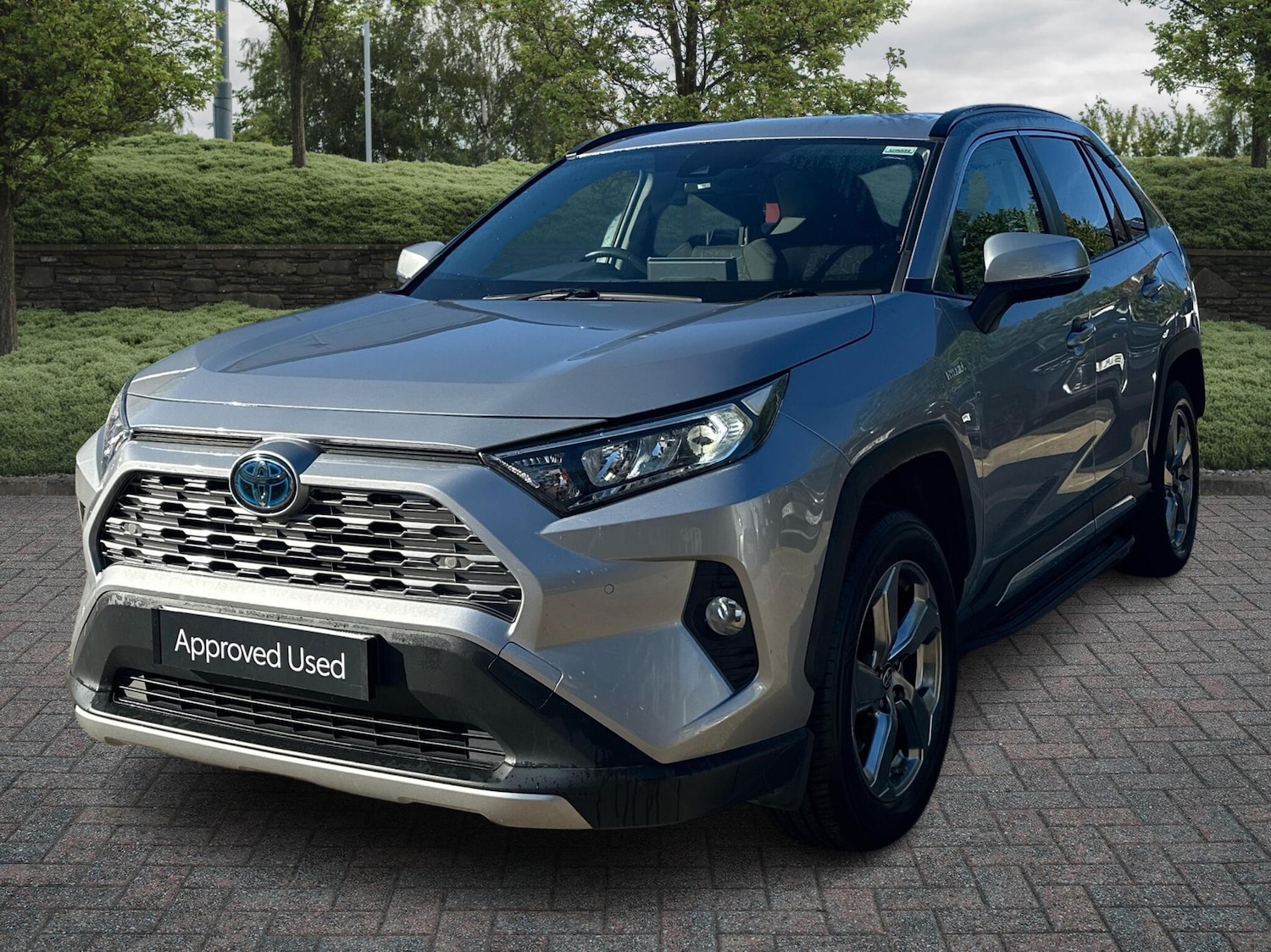 Used Toyota RAV4 2020 for sale - 76017668: Photo 3