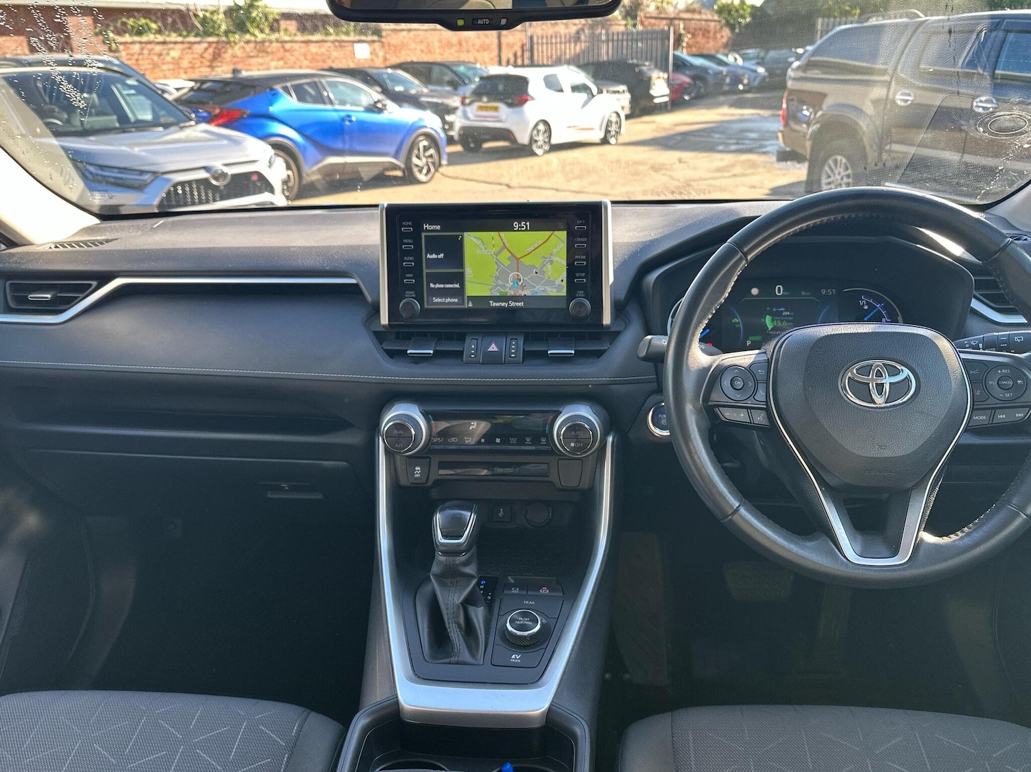 Used Toyota RAV4 2020 for sale - 76017668: Photo 5