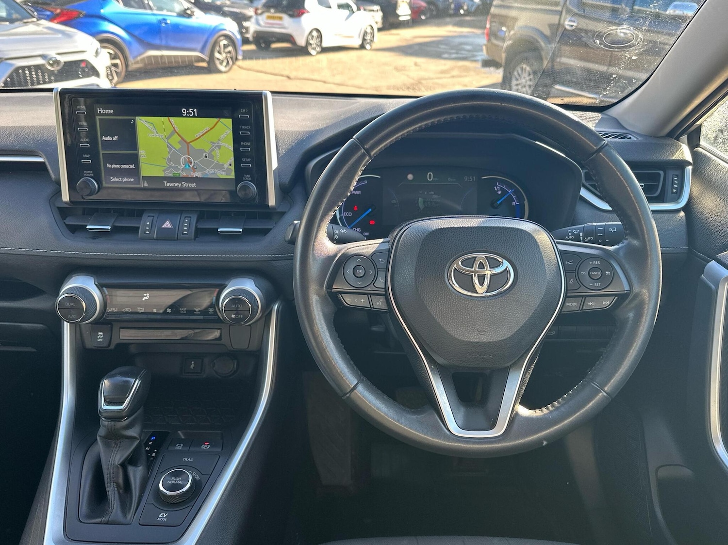 Used Toyota RAV4 2020 for sale - 76017668: Photo 6