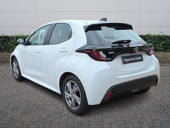 Used Toyota Yaris 2025 for sale - 79809164: Photo