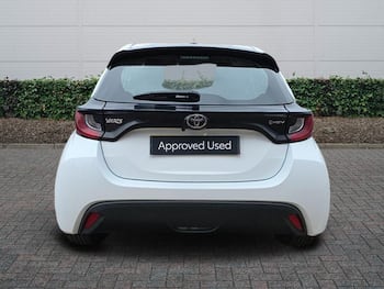 Used Toyota Yaris 2025 for sale - 79809164: Photo