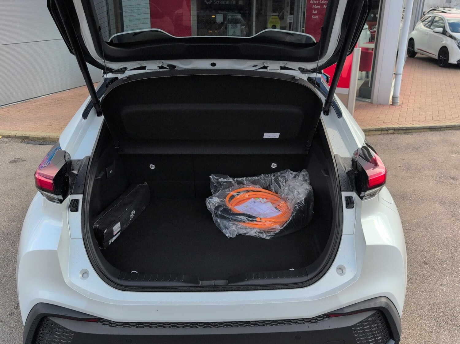 Used Toyota C-HR 2025 for sale - 77512244: Photo 14