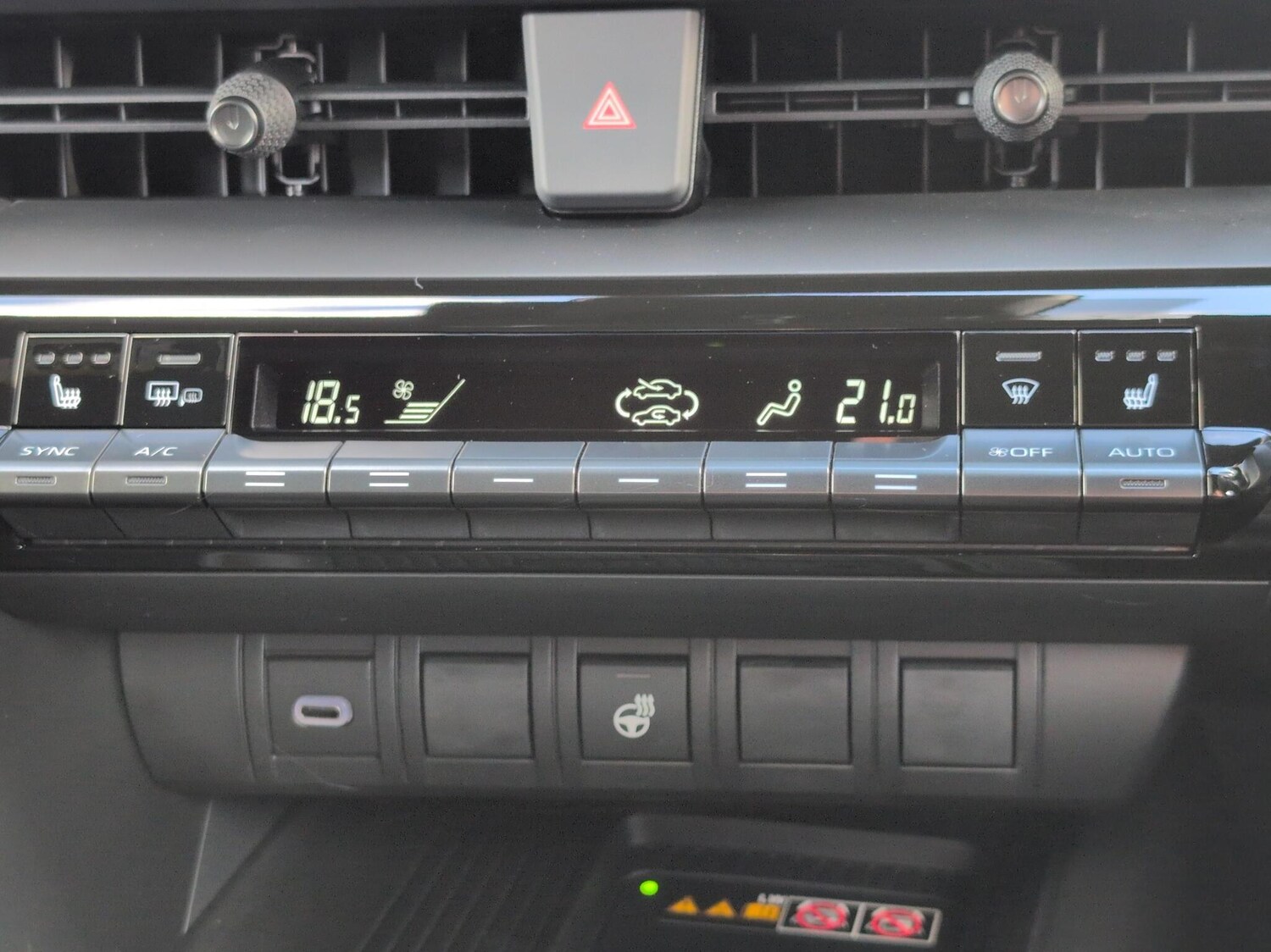 Used Toyota C-HR 2025 for sale - 77512244: Photo 20