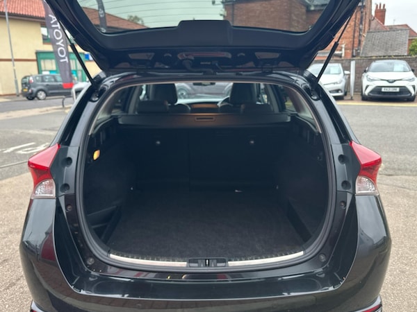 Used Toyota Auris 2018 for sale - 76241268: Photo 14