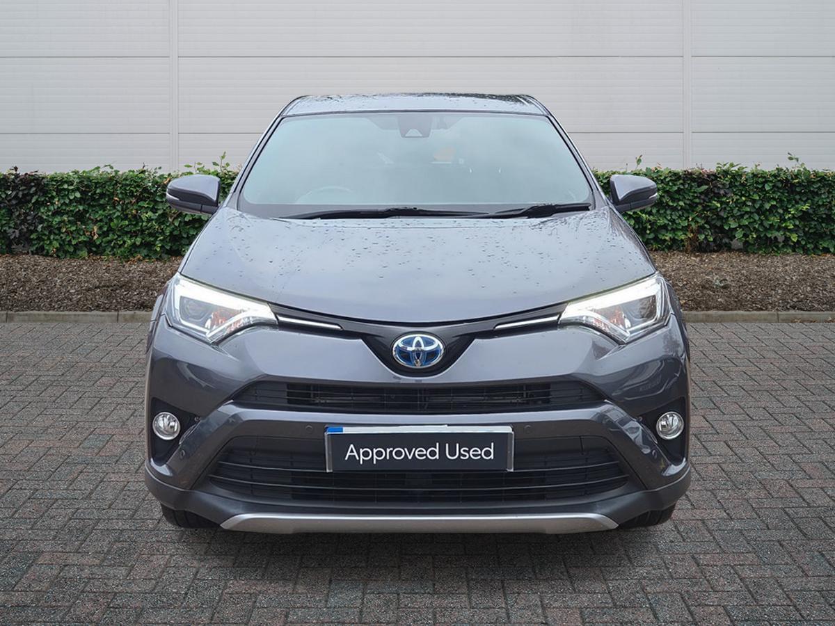 Used Toyota RAV4 2017 for sale - 76856286: Photo 3