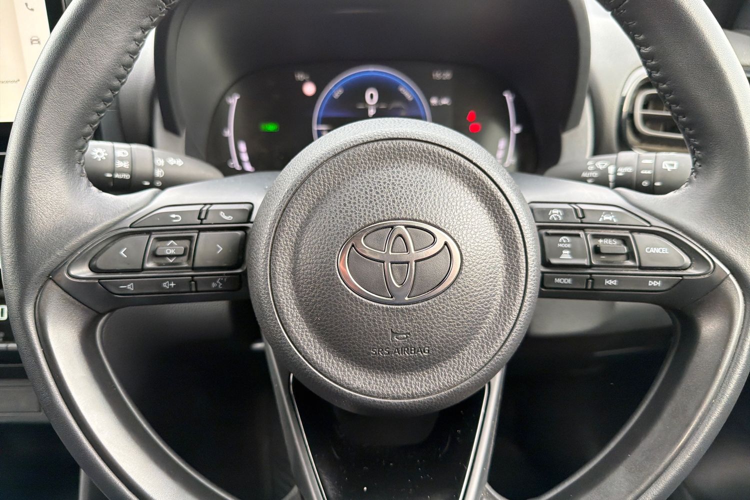 Used Toyota Yaris Cross 2024 for sale - 77884817: Photo 15