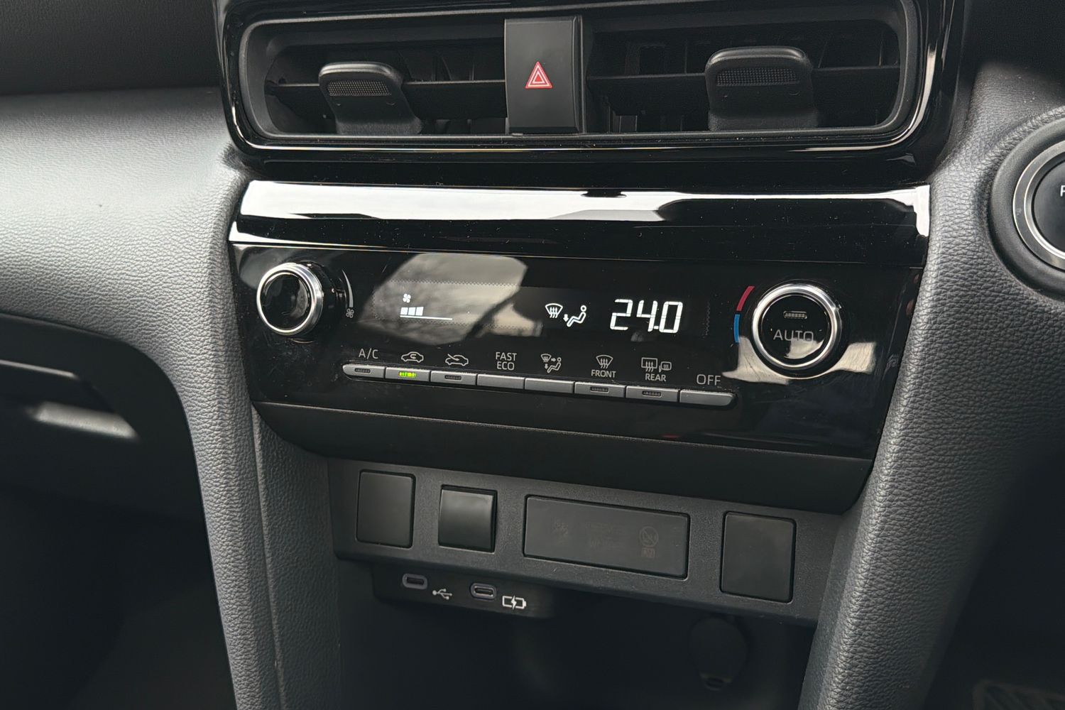 Used Toyota Yaris Cross 2024 for sale - 77884817: Photo 16