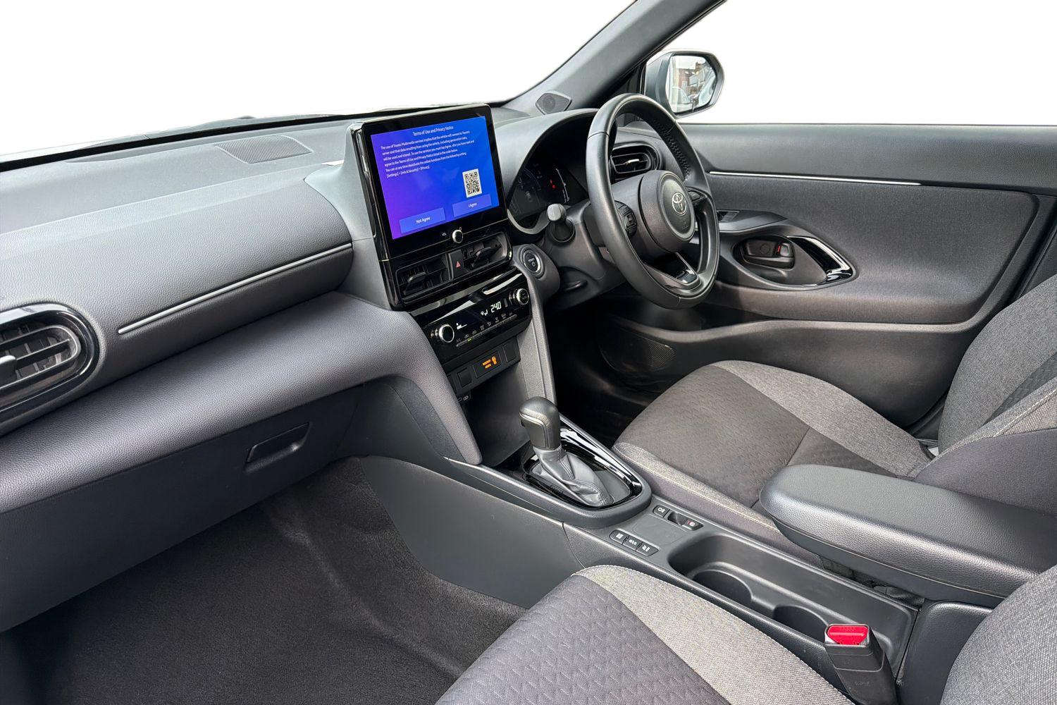 Used Toyota Yaris Cross 2024 for sale - 77884817: Photo 7