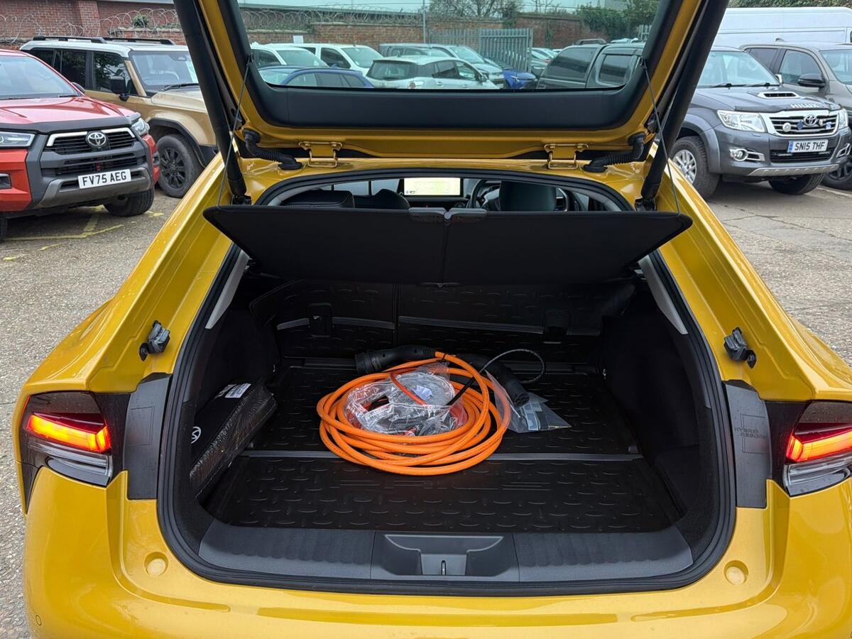 Used Toyota Prius 2024 for sale - 76716802: Photo 10