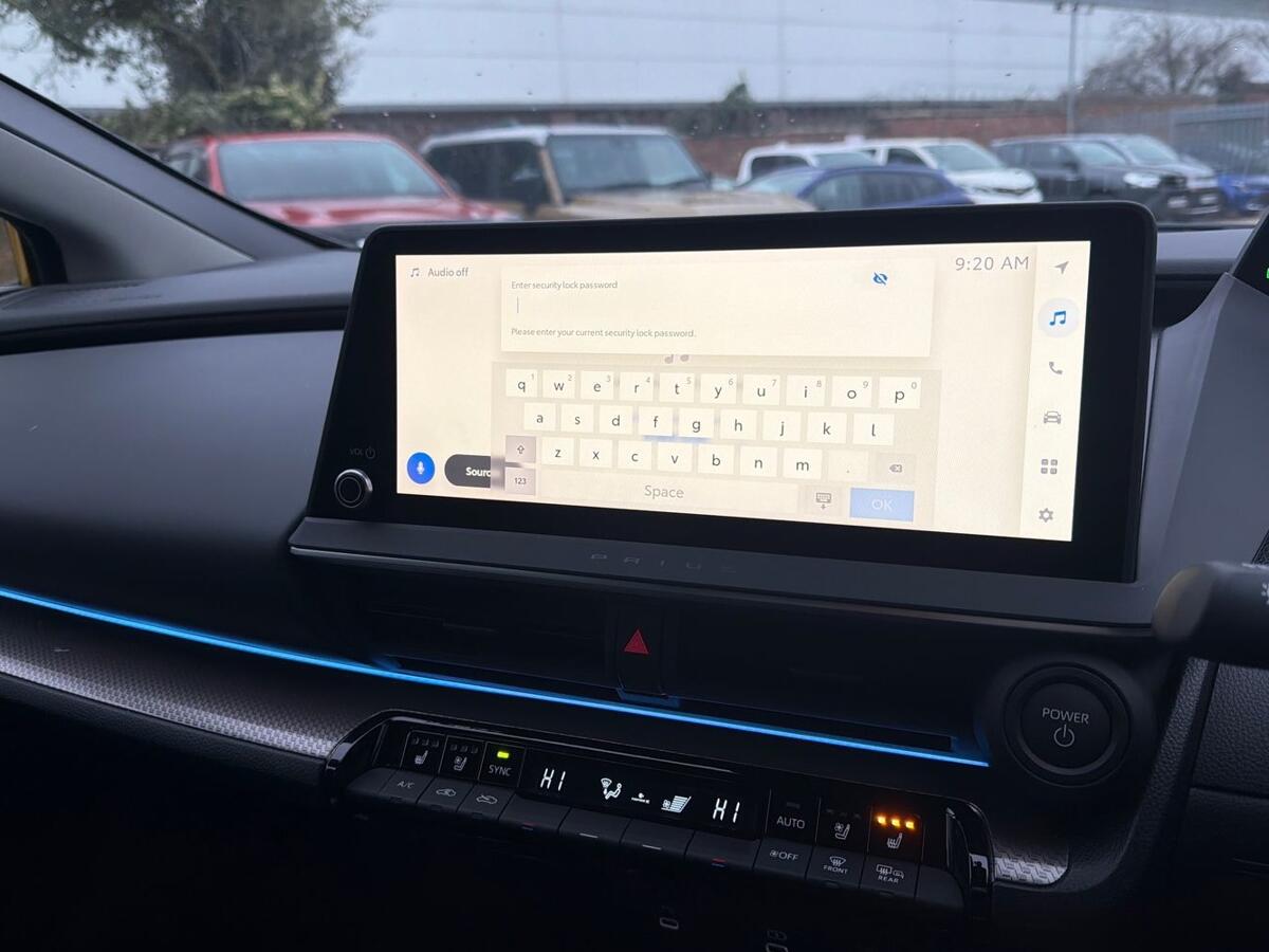 Used Toyota Prius 2024 for sale - 76716802: Photo 11