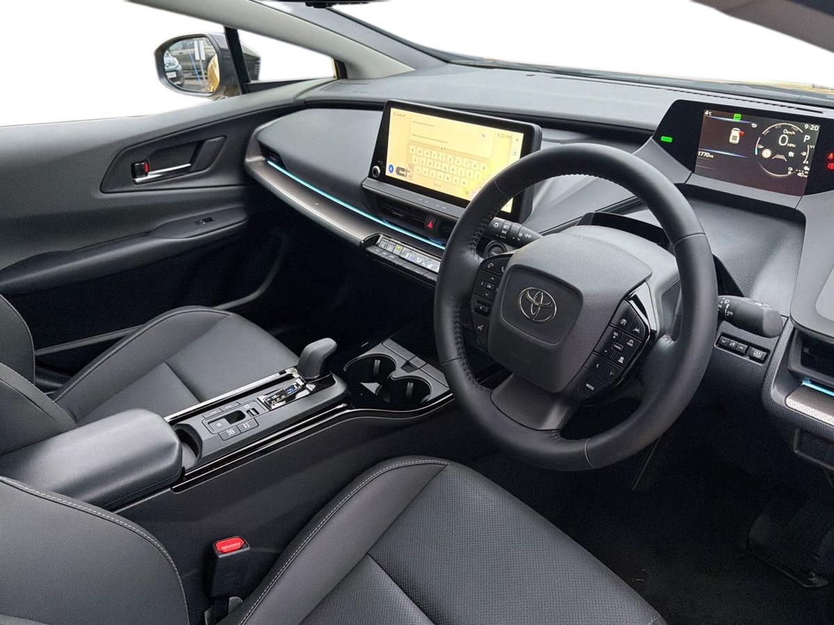 Used Toyota Prius 2024 for sale - 76716802: Photo 12