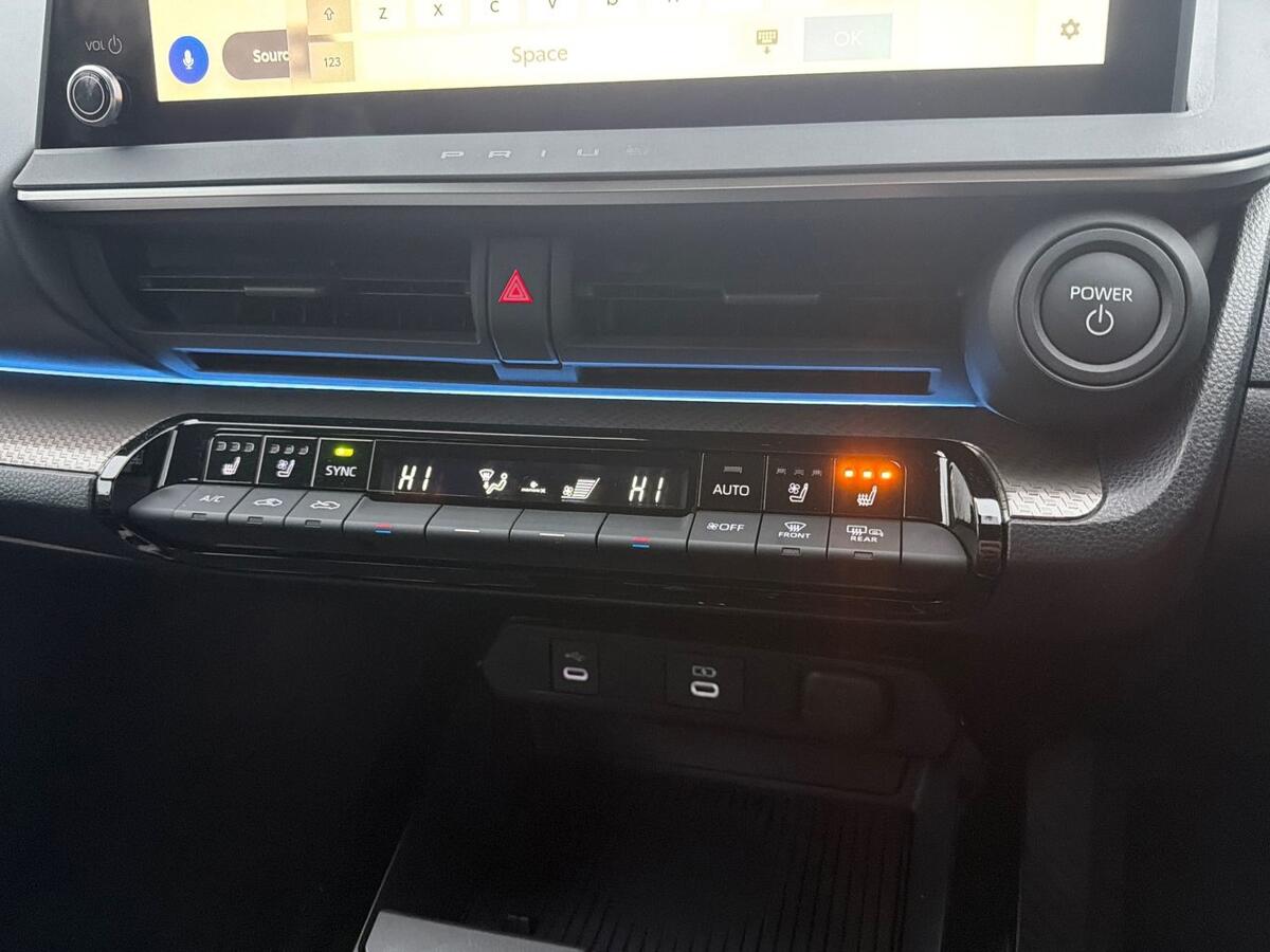 Used Toyota Prius 2024 for sale - 76716802: Photo 16