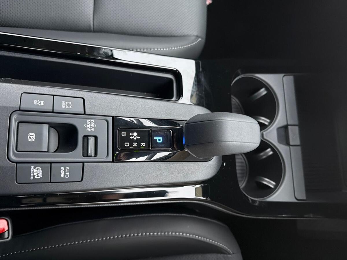 Used Toyota Prius 2024 for sale - 76716802: Photo 17